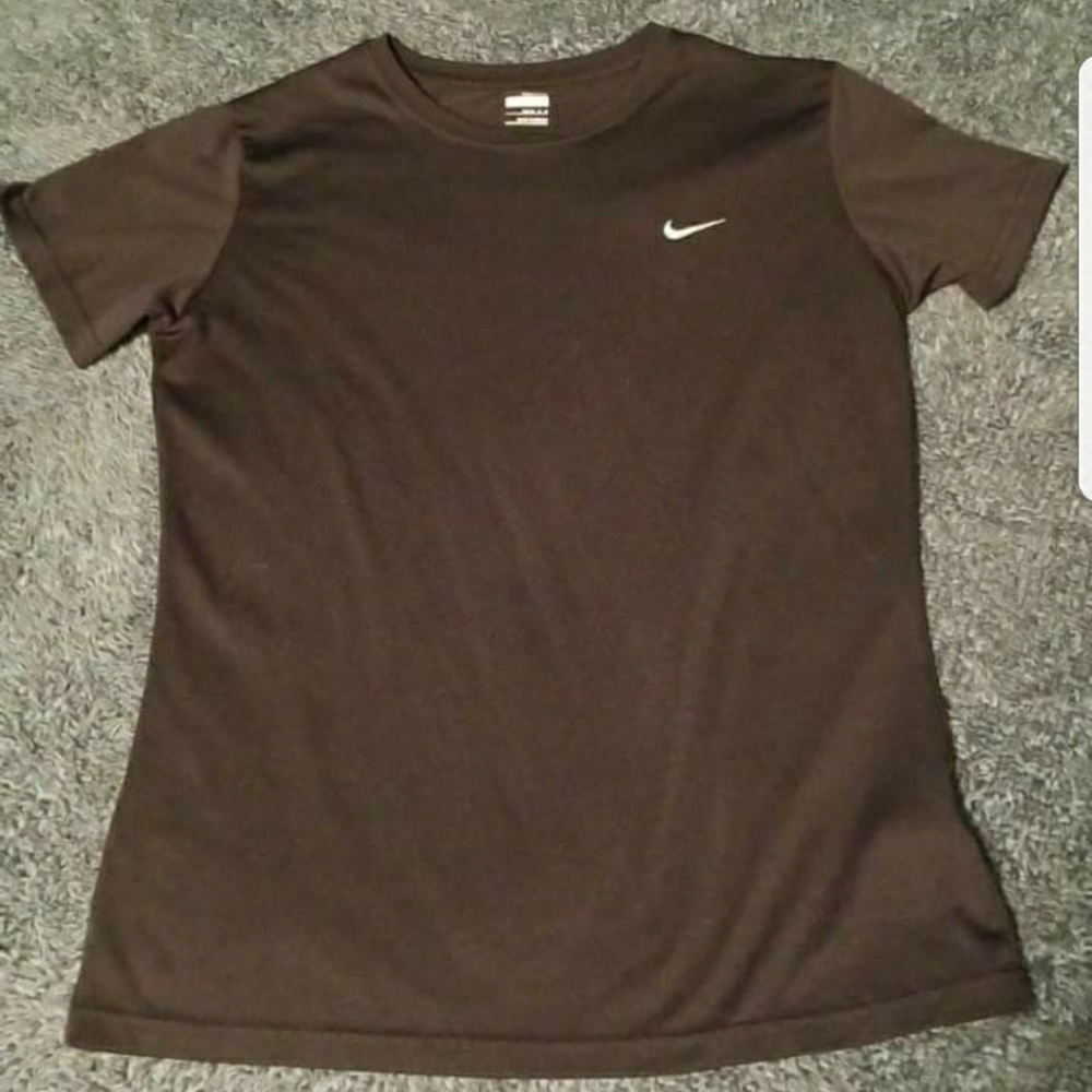 Womens Dri fit nike work out top.